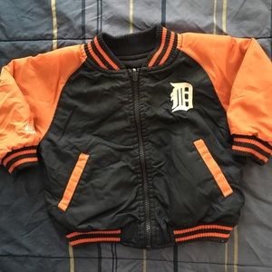 Detroit Tigers puffer jacket